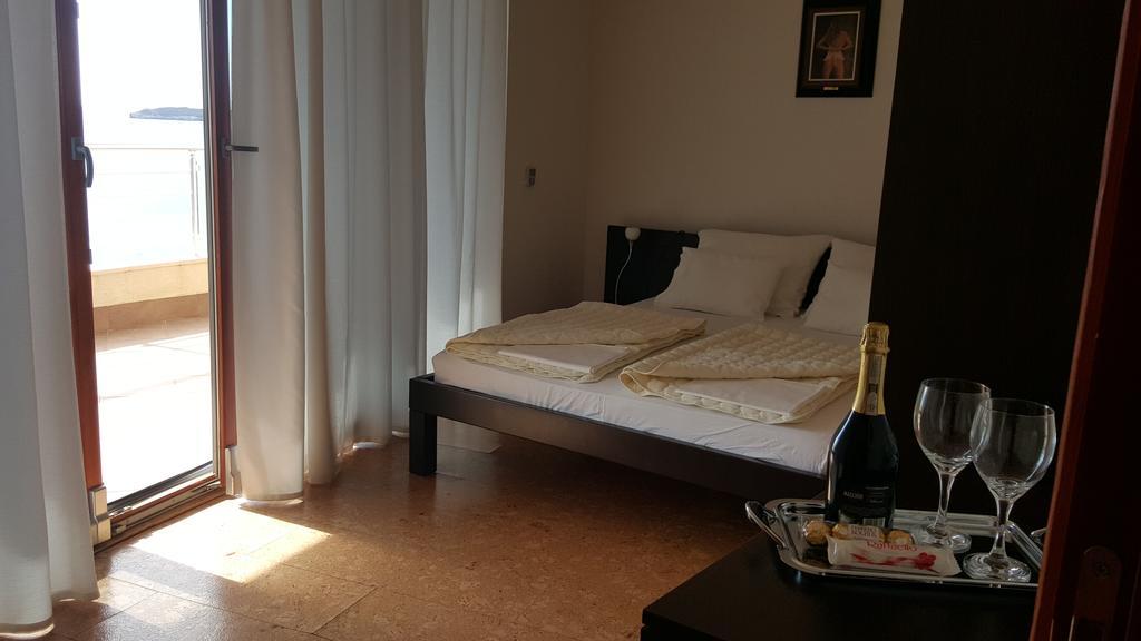 Apartments Rino Lux Sveti Stefan Exterior foto